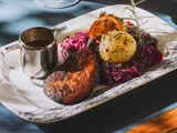 © -- Veganes Gansl mit Rotkraut