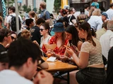 © -- Pflanzliches Streetfood-Paradies: Veganmania erstmals am Grazer Hauptplatz