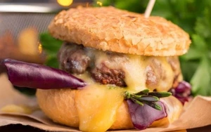 © -- Faktencheck: Wie gesund sind pflanzliche Fleisch- und Milchprodukte?
