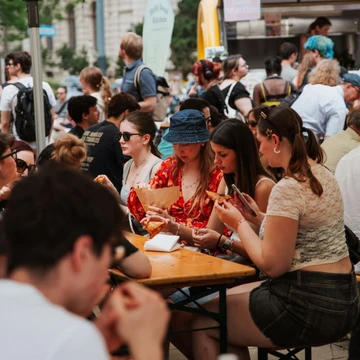 Pflanzliches Streetfood-Paradies: Veganmania erstmals am Grazer Hauptplatz